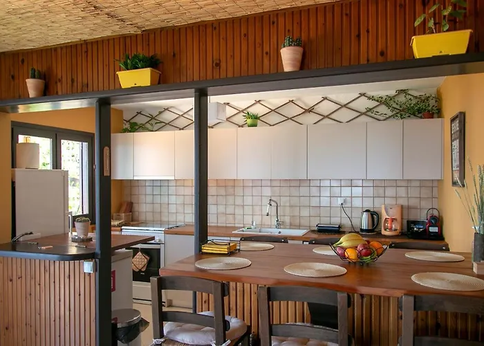Summer Dream Cottage, 2Br, Beautiful Sea View